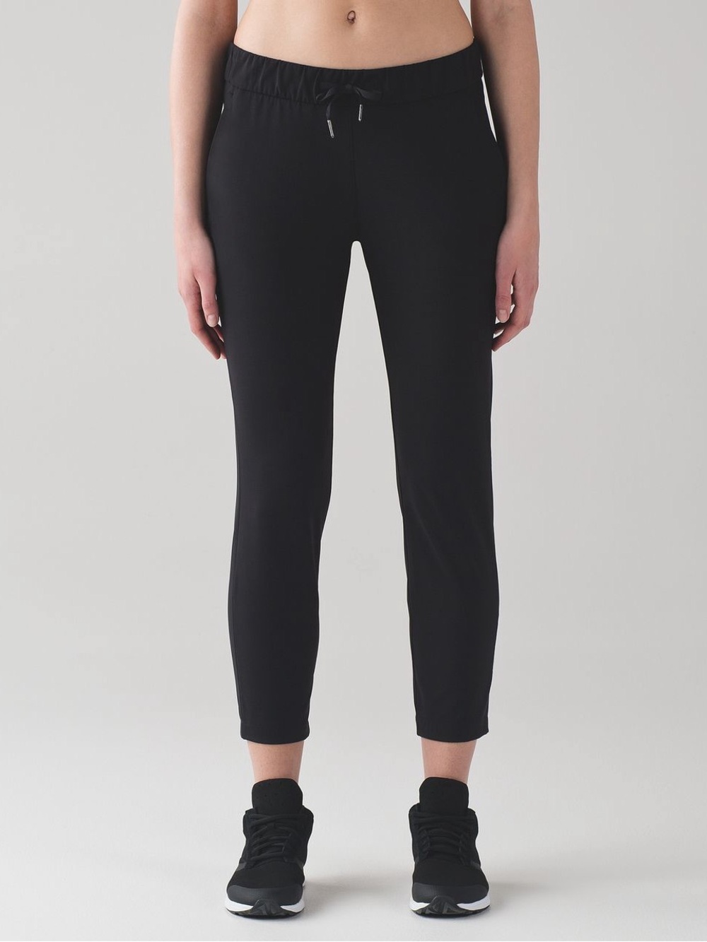 Lululemon Sz 6 On The Fly Black Casual Travel Athleisure Pants